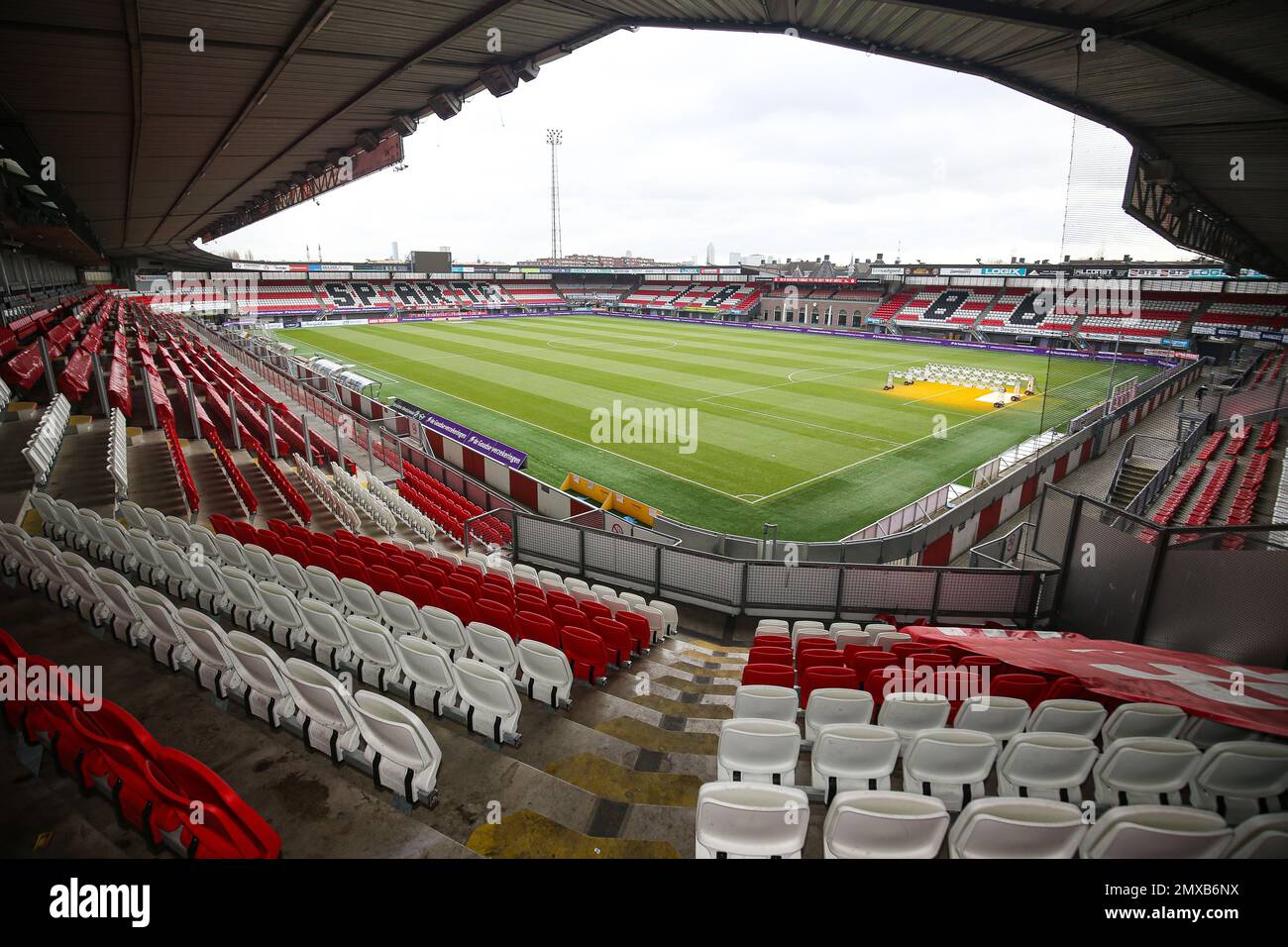 Rotterdam, 31-1- 23, Stadium Het Kasteel, Niederländische Eredivisie, 2022  / 2023, Sparta Präsentiert Das Dritte Trikot. Eine Ode An Die Nacht Und  Jules Deelder, Overvies Stadium Het Kasteel (Foto: Pro Shots/Sipa Usa  Stockfotografie - Alamy