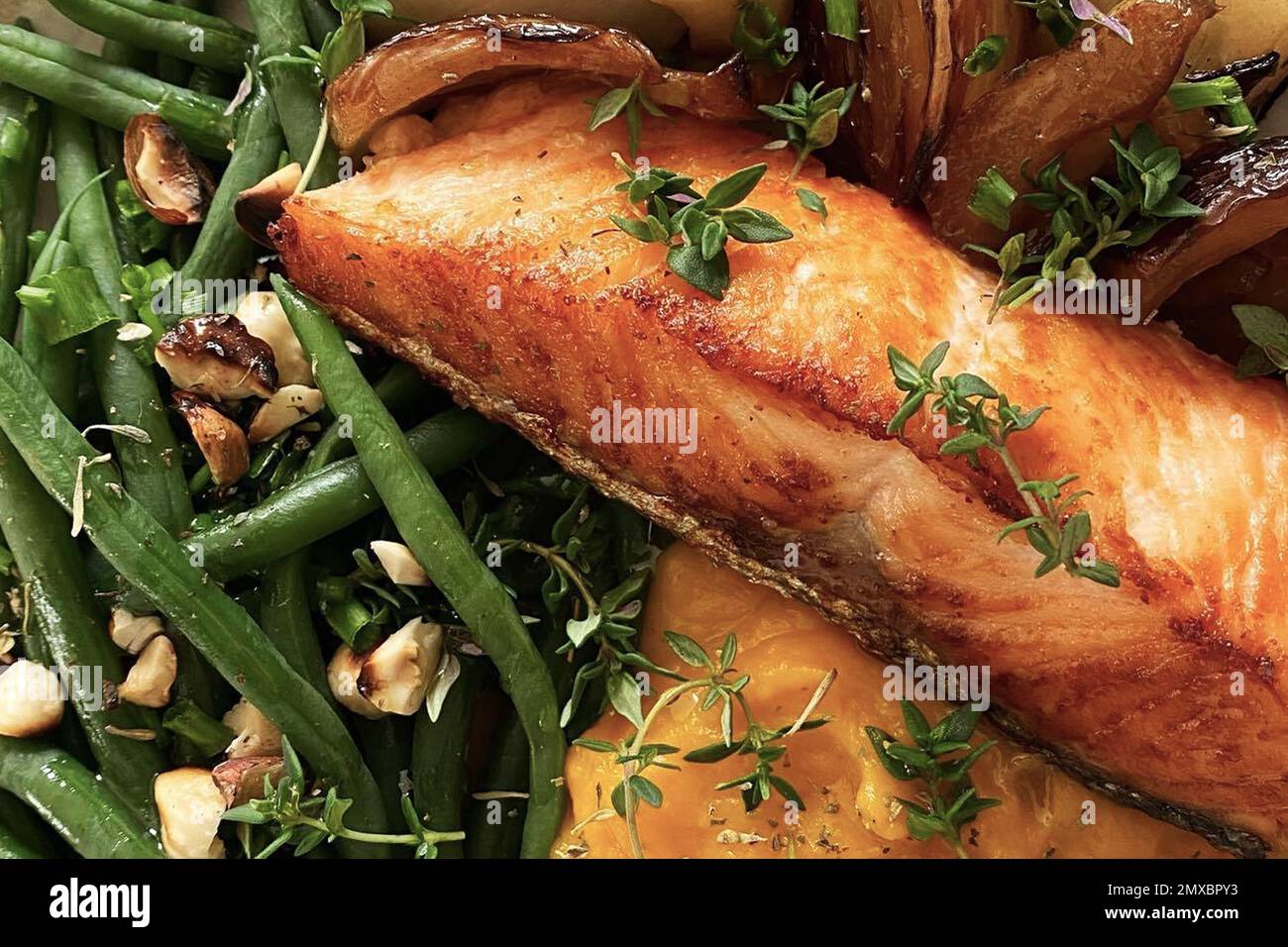 Lachs-Salat Stockfoto
