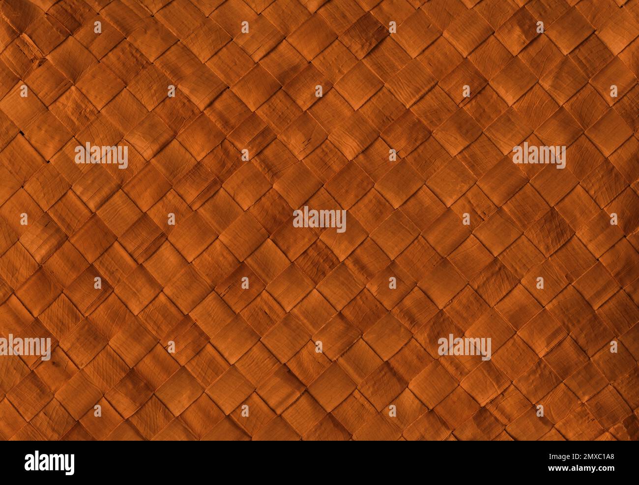 Braune gewebte Bambusmatte. Horizontales Hintergrundbild Stockfoto