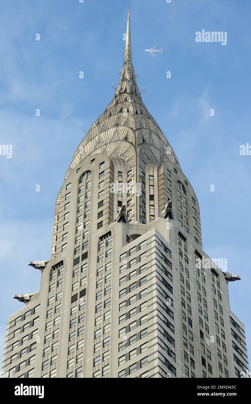 Das Chrysler Building, ein Art-Deco-Wolkenkratzer, das einst das höchste Gebäude der Erde war, befindet sich in der Lexington Avenue, New York City. Stockfoto