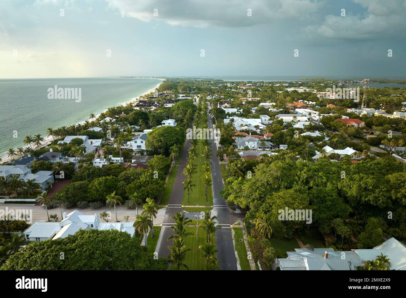 Luftaufnahme eines reichen Viertels mit teuren Ferienhäusern in Boca Grande, einer kleinen Stadt auf Gasparilla Island im Südwesten Floridas. Amerikanischer Traum Stockfoto