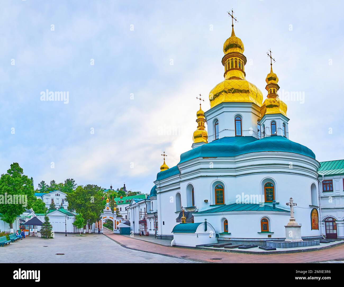 Historische goldene Kuppel Ausgrabung der Heiligen Kreuzkirche von Kiew Pechersk Höhlenkloster Lavra, Ukraine Stockfoto