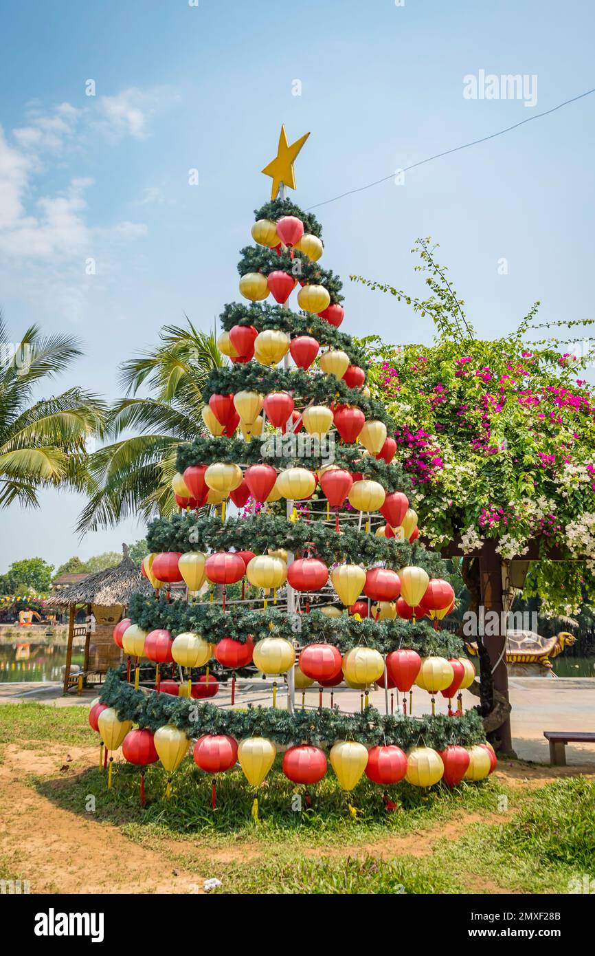 Weihnachtsbaum in Hoi an, Vietnam. Stockfoto
