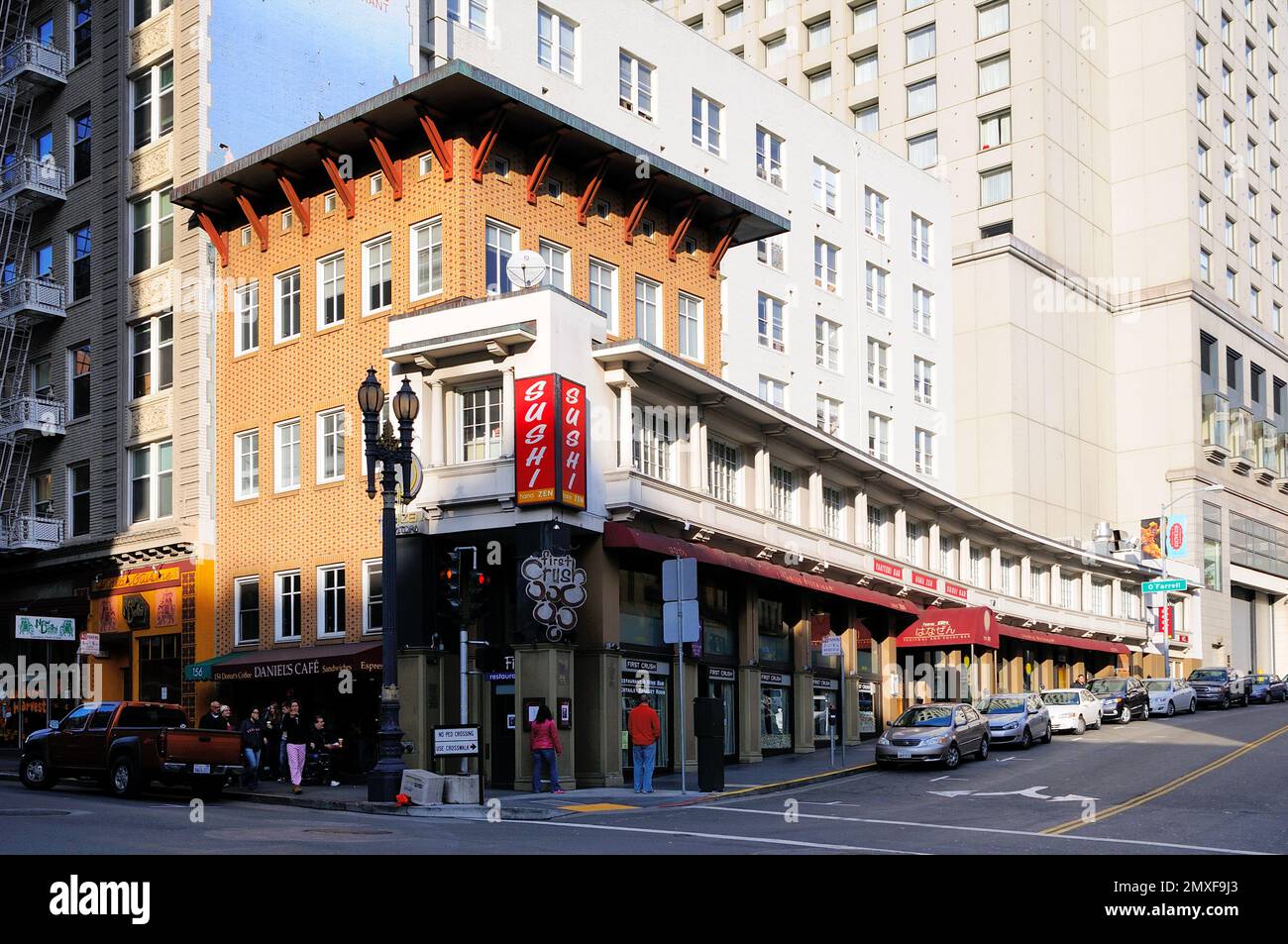 Qin's Ramen & Noodle Bar an der Ecke Cyril Magnin Street und Ellis Street, in der Nähe des Union Square in San Francisco, Kalifornien, USA Stockfoto