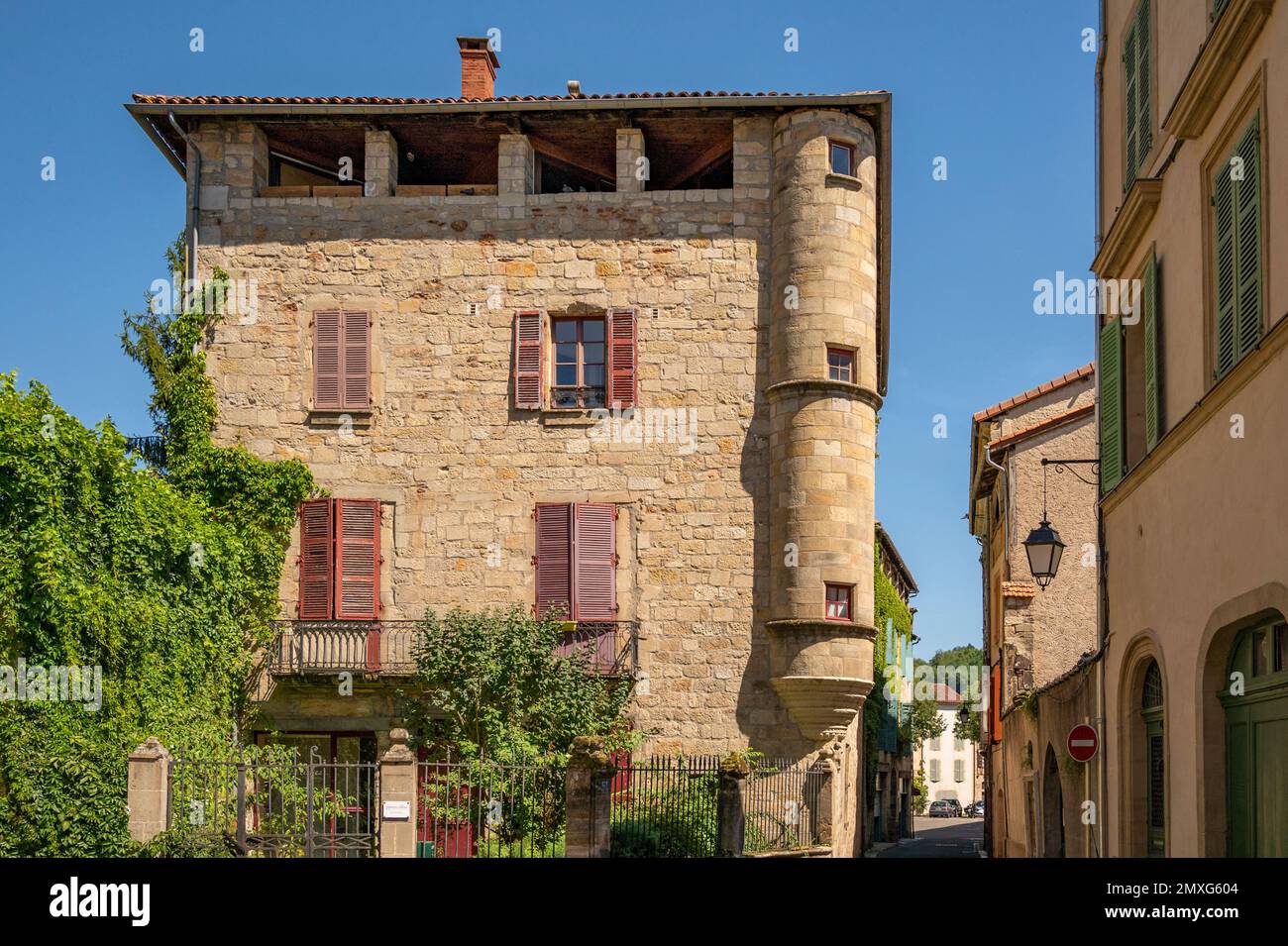 Traditionelles Stadthaus in der Altstadt von Figeac, Südfrankreich Stockfoto
