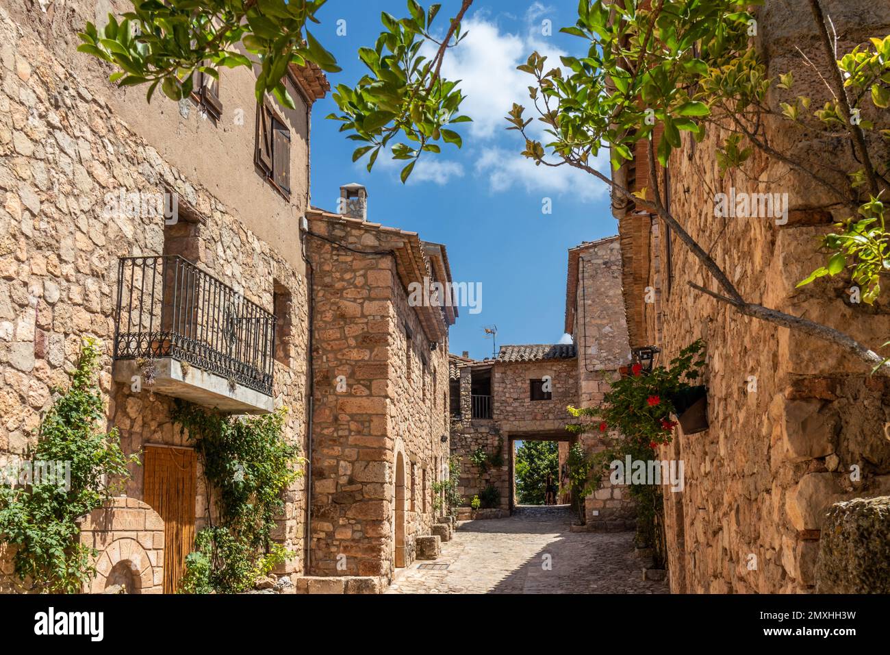 Casco antiguo de Siurana, hermoso pueblo en la cima de la Montaña, Tarragona, España Stockfoto