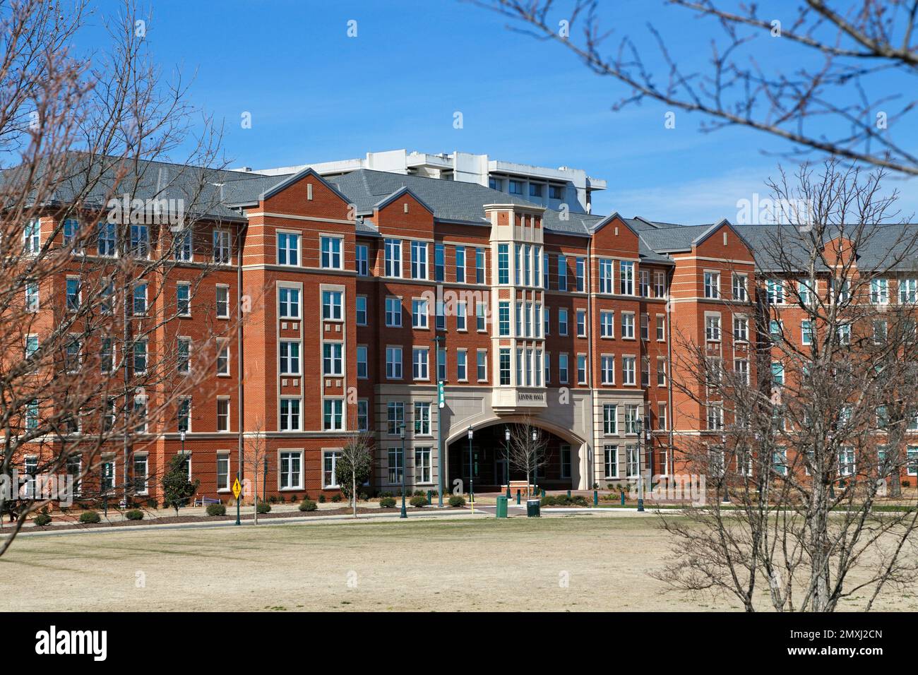 University of North Carolina in Charlotte, South Village Halls. Dormatory in South Village. Öffentliche staatliche Universität. Stockfoto