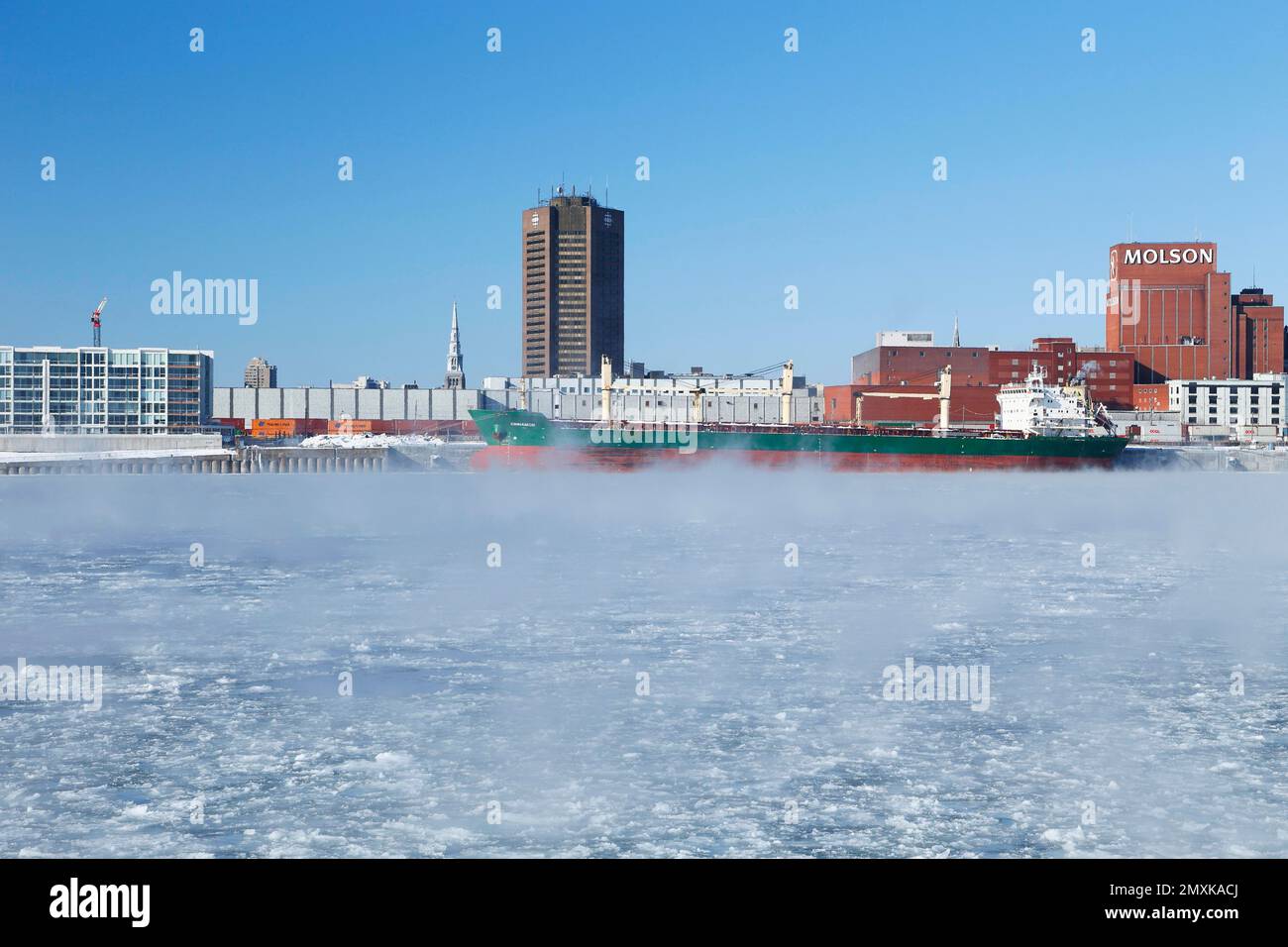 Alter Hafen, gefrorener Saint Lawrence River, Montreal, Provinz Quebec, Kanada, Nordamerika Stockfoto