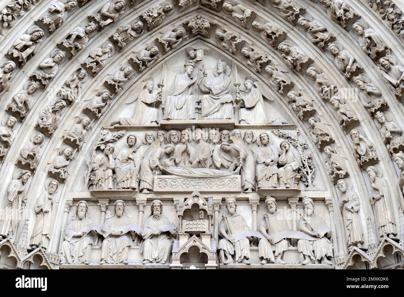 Detail des gotischen Hauptportals, Kathedrale Notre-Dame de Paris, Paris, Frankreich, Europa Stockfoto