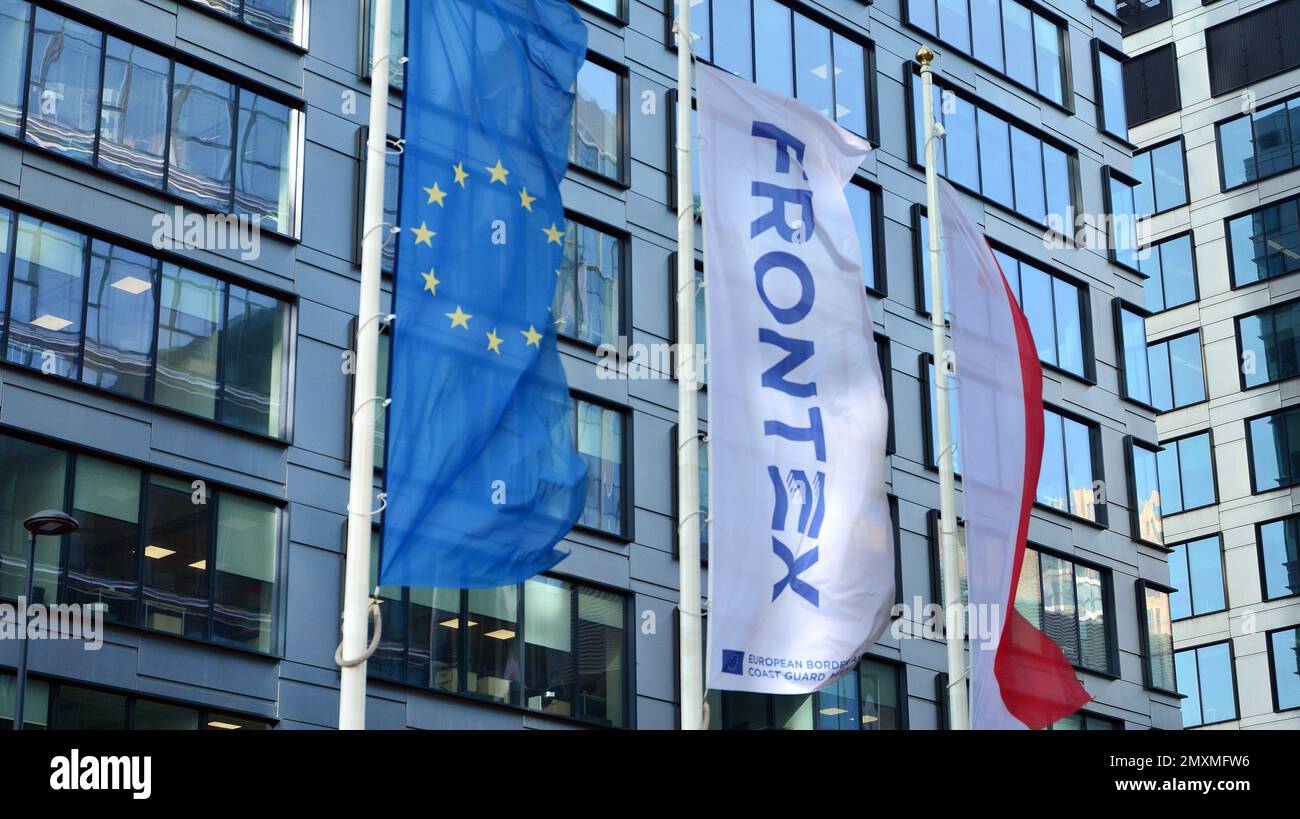 Warschau, Polen. 2. März 2021 Frontex Unterschreiben... Frontex fördert, koordiniert und entwickelt ein europäisches Grenzmanagement im Einklang mit der grundlegenden EU-Plattform Stockfoto