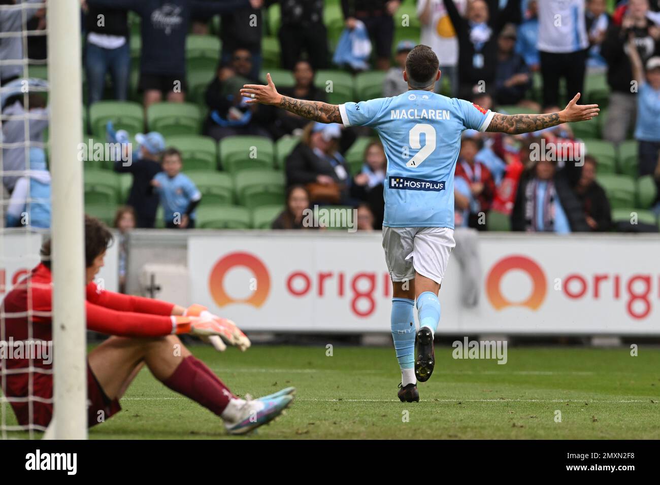 MELBOURNE, AUSTRALIEN. 4. Februar 2023, Melbourne City gegen MacArthur FC im AAMI Park. Jamie McLaren trifft, es ist Tor Nummer 6 gegen MacArthur. Kredit: Karl Phillipson/Alamy Live News Stockfoto