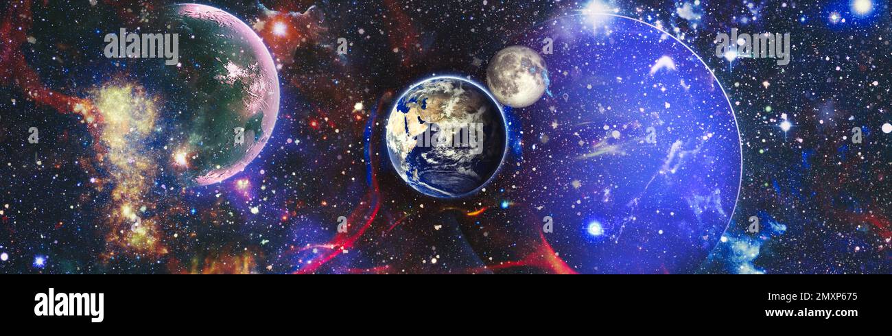 Schöne Erde im All. Universum-Konzept-Hintergrund. Feurige Explosion im Weltraum. Abstrakte Illustration des Universums. Elemente dieses Bildes sind vorhanden Stockfoto