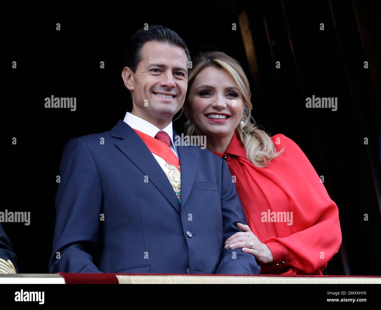 Mexico s President Enrique Pena Nieto Left Stands With Wife Angelica mexico-s-president-enrique-pena-nieto-left-stands-with-wife-angelica