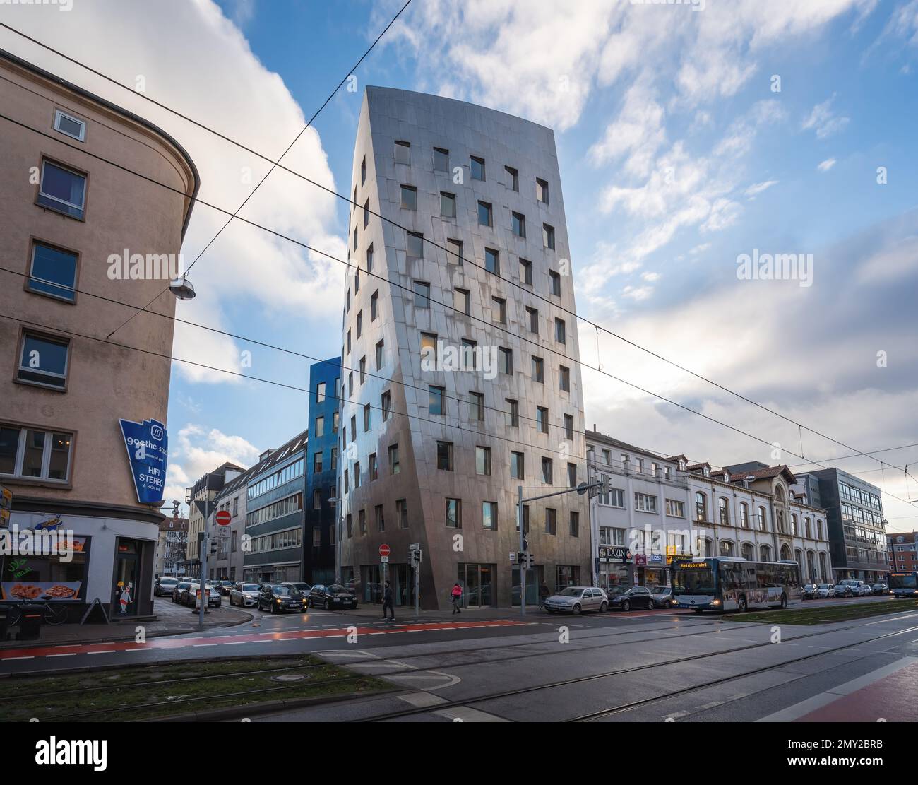 Gehry Tower Building - Hannover, Niedersachsen, Deutschland Stockfoto