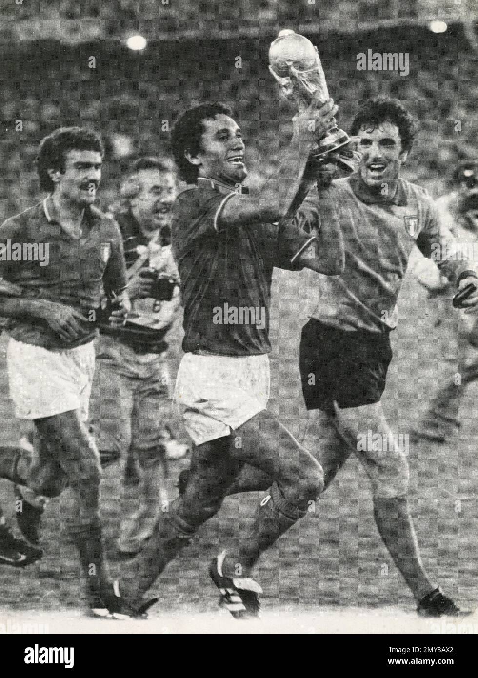Italienische Fußballspieler (von links) Bergomi, Gentile und Zoff, nachdem Italien die Weltmeisterschaft gewonnen hat, Spanien 1982 Stockfoto