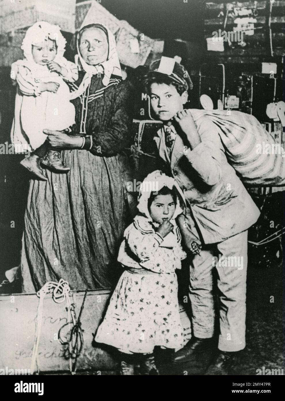 Italienische Familie armer Migranten, 1900er Stockfoto