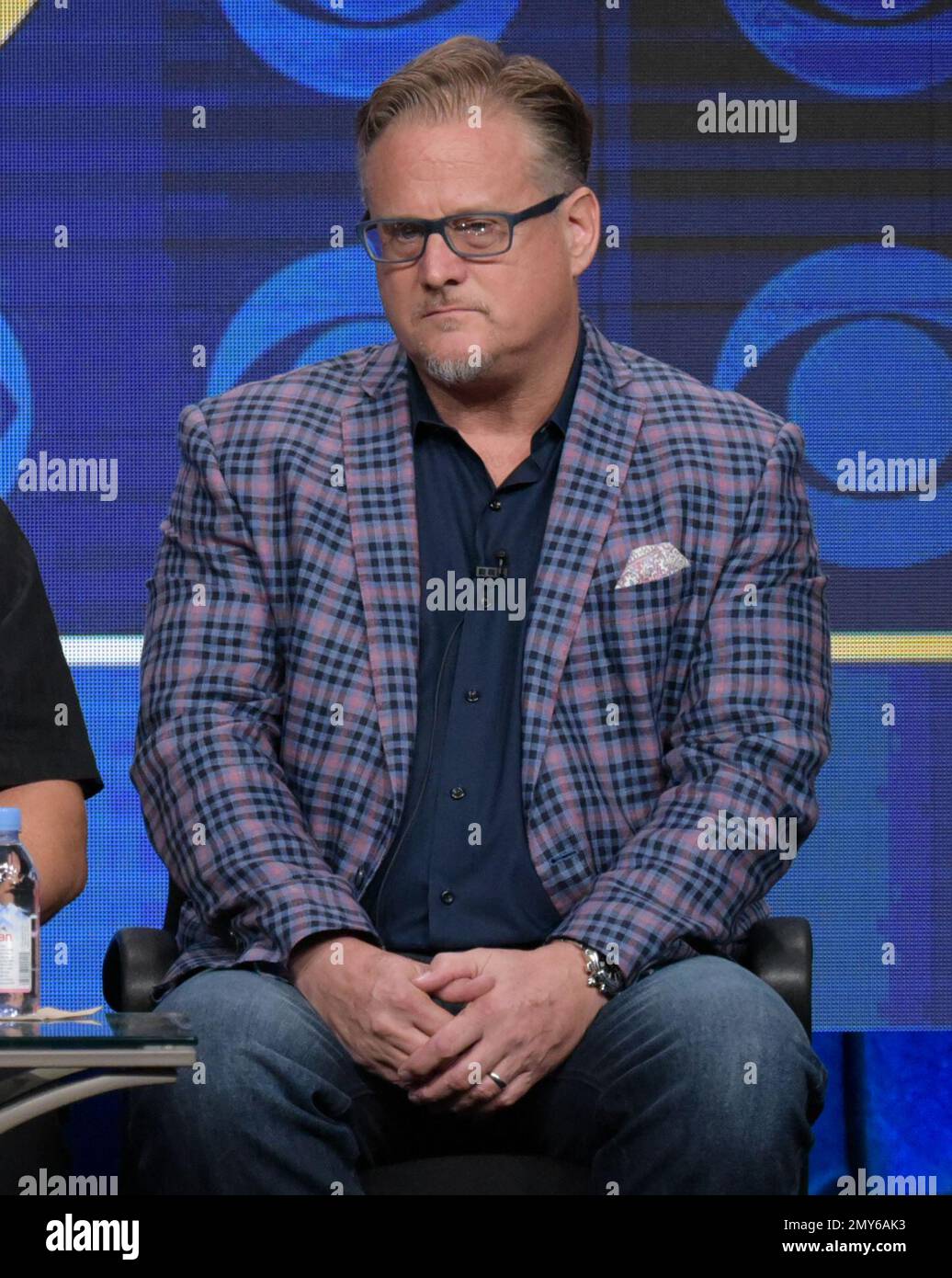 Executive producer Rock Reuben participates in the "Kevin Can Wait" panel during the CBS Television Critics Association summer press tour on Wednesday, Aug. 10, 2016, in Beverly Hills, Calif. (Photo by Richard Shotwell/Invision/AP) Stockfoto