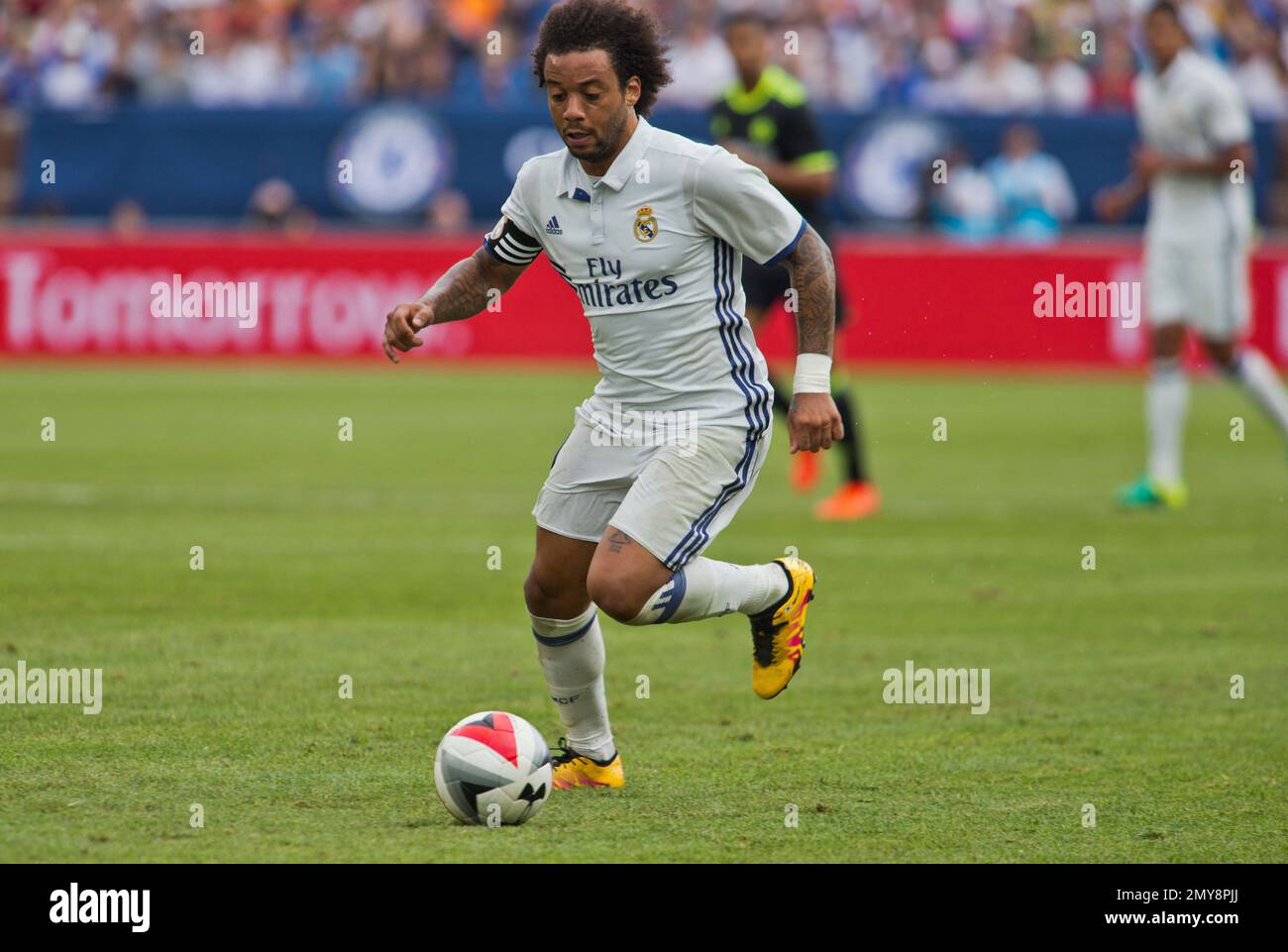 Real Madrid defender Marcelo dribbles the ball in the first half of an International Champions Cup soccer match against Chelsea, Saturday, July 30, 2016, in Ann Arbor, Mich. (AP Photo/Tony Ding) Stockfoto