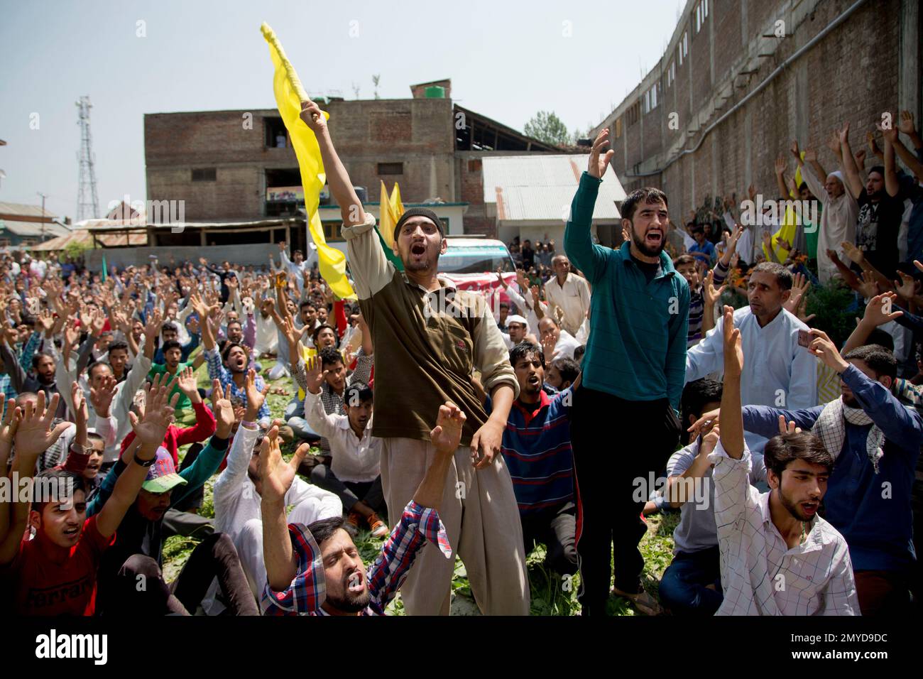Kashmiri Shiite Muslims shout pro-Palestinian slogans during an annual ...