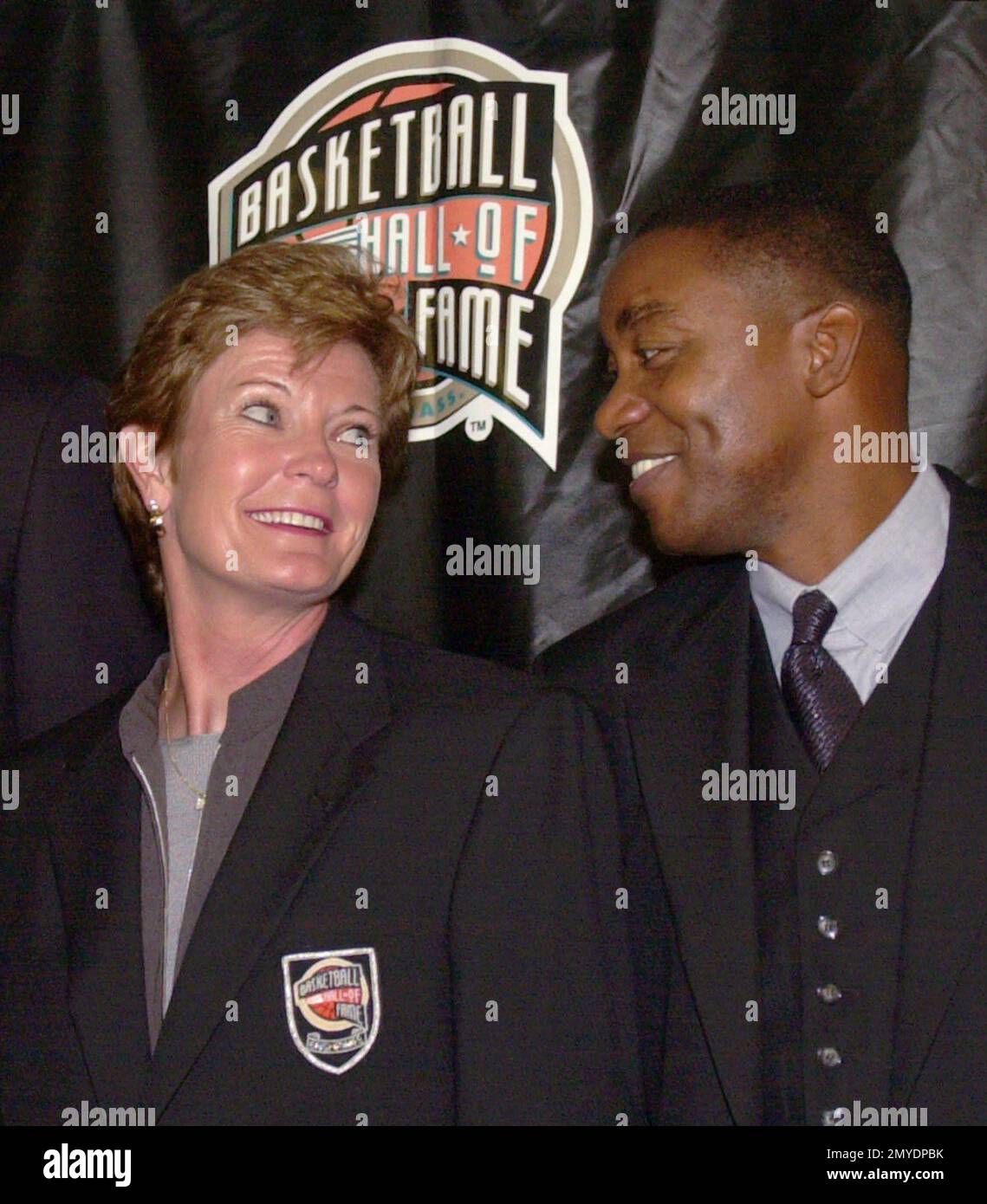 file-in-this-oct-13-2000-file-photo-legendary-tennessee-women-s