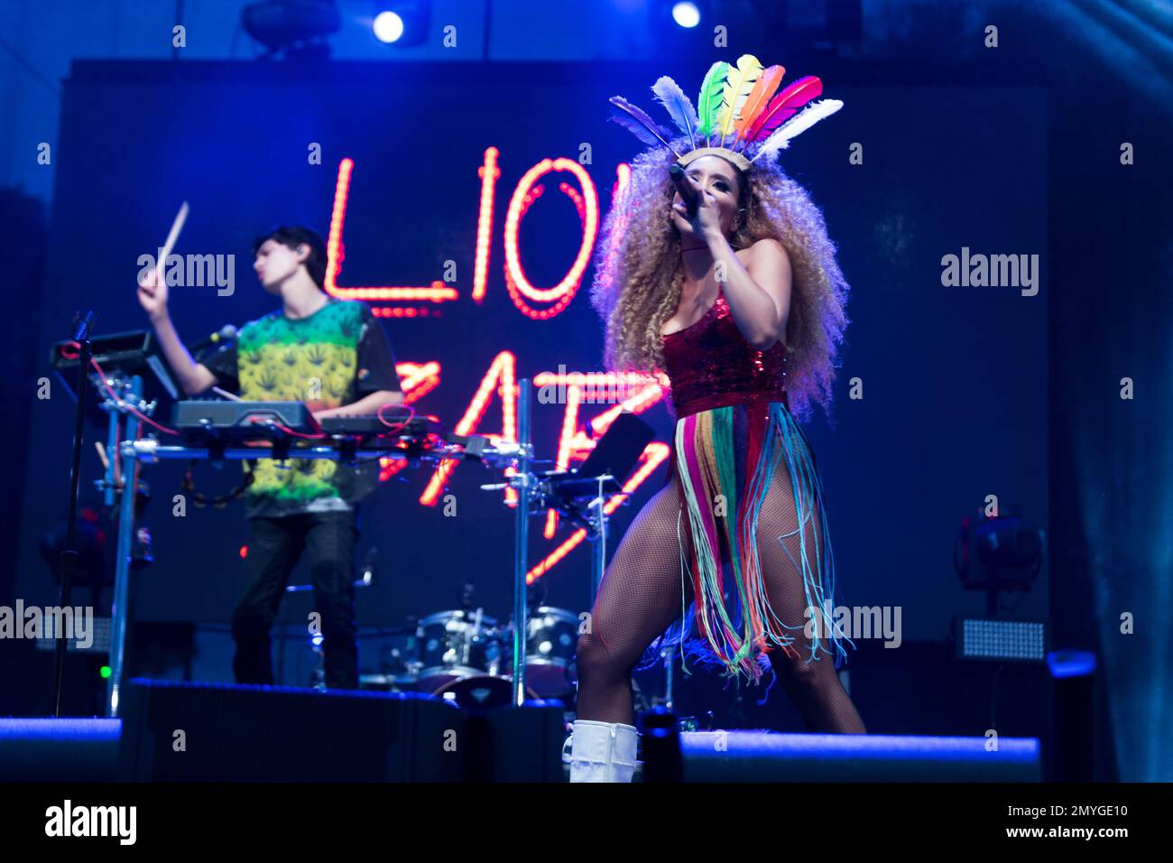 Lion Babe performs at the "LA Pride Festival and Parade" event at the West Hollywood Park on Saturday, June 11, 2016, in Los Angeles. (Photo by Willy Sanjuan/Invision/AP) Stockfoto