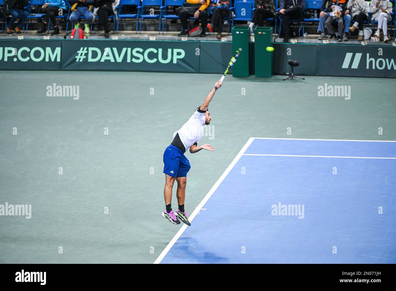 Athen, Lombardei, Griechenland. 5. Februar 2023. ALEXANDROS SKORILAS von Griechenland am zweiten Tag des Davis Cup World Group I Play-off zwischen Griechenland und Ecuador im Olympischen Athletikzentrum von Athen „Spiros Louis“ am 5. Februar 2023 in Athen, Griechenland. (Kreditbild: © Stefanos Kyriazis/ZUMA Press Wire) NUR REDAKTIONELLE VERWENDUNG! Nicht für den kommerziellen GEBRAUCH! Stockfoto