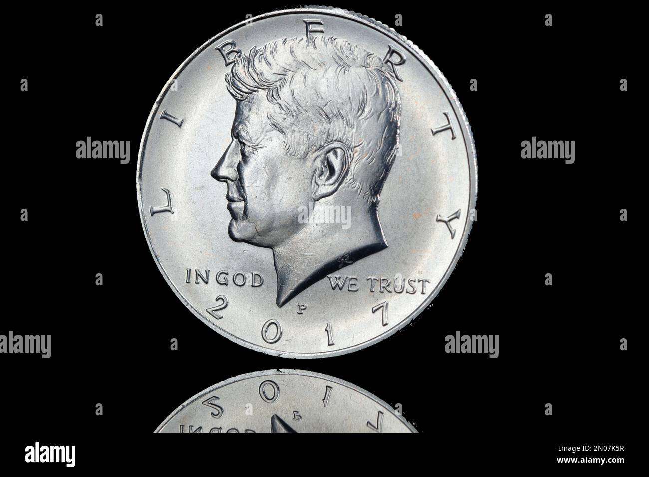 2017-Dollar-Münze mit dem ehemaligen amerikanischen Präsidenten John F. Kennedy Stockfoto