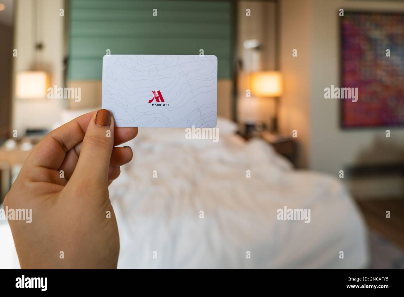Izmir, Türkei - Dezember 2022: Marriott Hotel Key Card mit Logo. Marriott Hotels ist die Marke von Marriott International für Hotels und Resorts mit vollem Serviceangebot Stockfoto