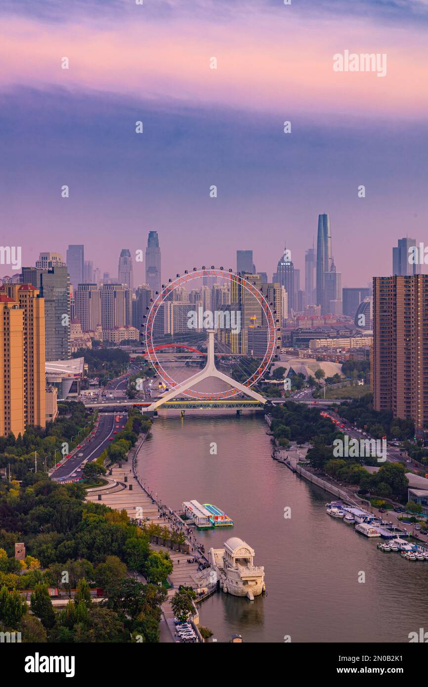 Web-Promi-Uhr im tianjin Eye Riesenrad Stockfoto