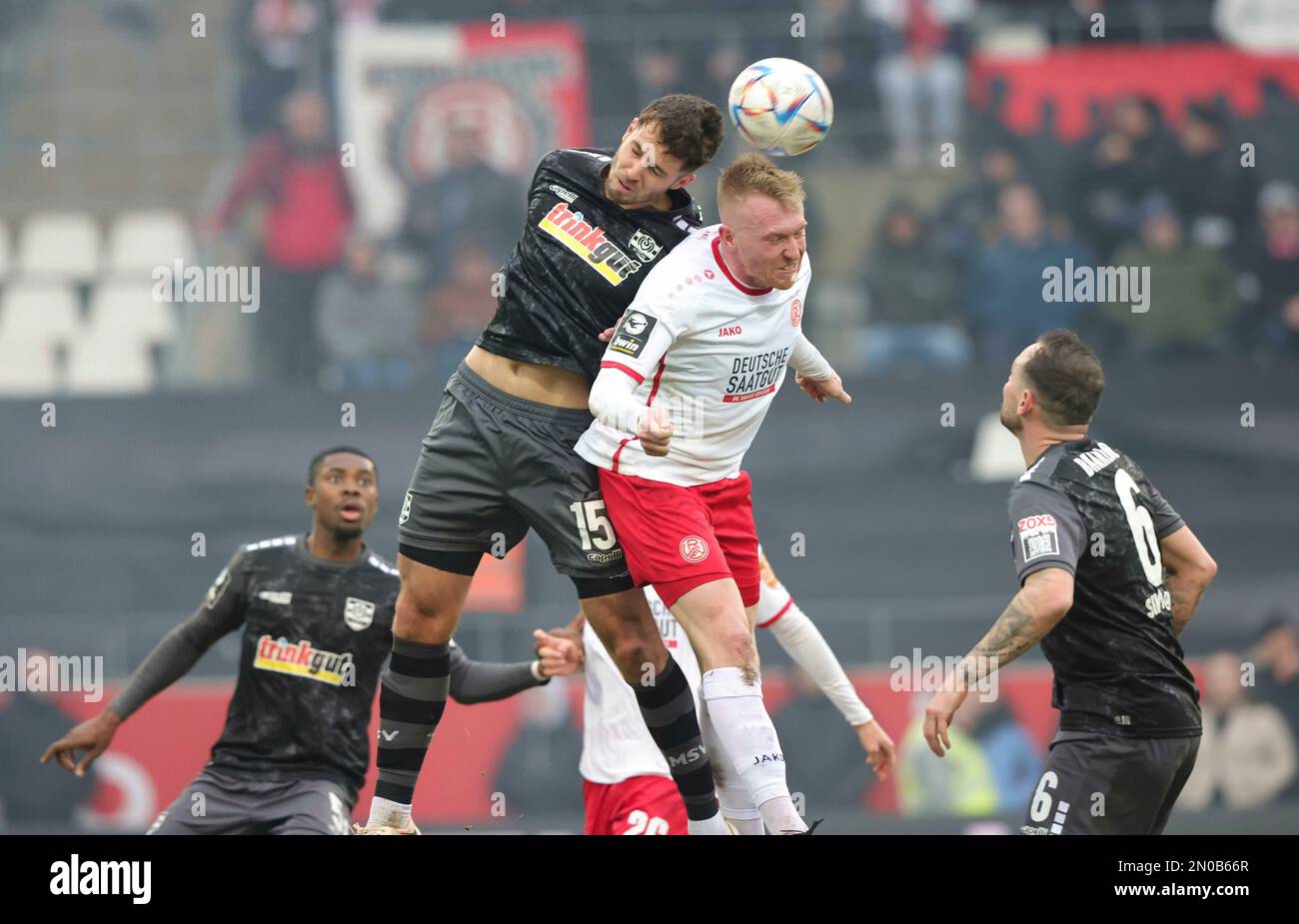 Essen Sie, Deutschland. 05. Februar 2023. firo : 05.02.2023, Fußball, 3. Division, 3. Bundesdivision, Staffel 2022/2023, RWE, Rot-Weiss Essen - MSV Duisburg Tobias FLECKSTEIN, MSV Left versus BERLINSKI/dpa/Alamy Live News Stockfoto