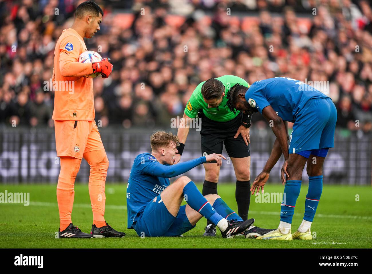 Rotterdam - Jarrad Branthwaite von PSV Eindhoven während des Spiels zwischen Feyenoord und PSV Eindhoven im Stadion Feijenoord De Kuip am 5. Februar 2023 in Rotterdam, Niederlande. (Box zu Box Pictures/Tom Bode) Stockfoto