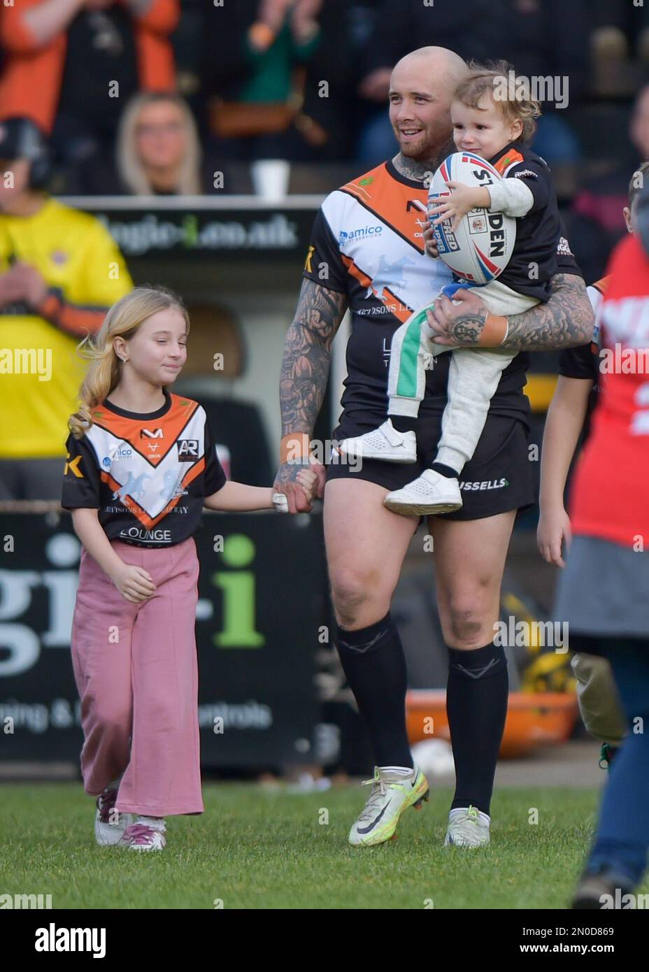 Castleford, Großbritannien. 05. Februar 2023. Nathan Massey von Castleford Tigers geht am 5. Februar 2023 zu einem Wächter von Honer Nathan Massey Testimonial, Castleford Tigers gegen Huddersfield Giants im MEND-A-Hose Jungle, Castleford West Yorkshire, Großbritannien, auf dem Foto Credit Craig Cresswell Photography Credit: Craig Cresswell/Alamy Live News Credit: Craig Cresswell Live News News Stockfoto