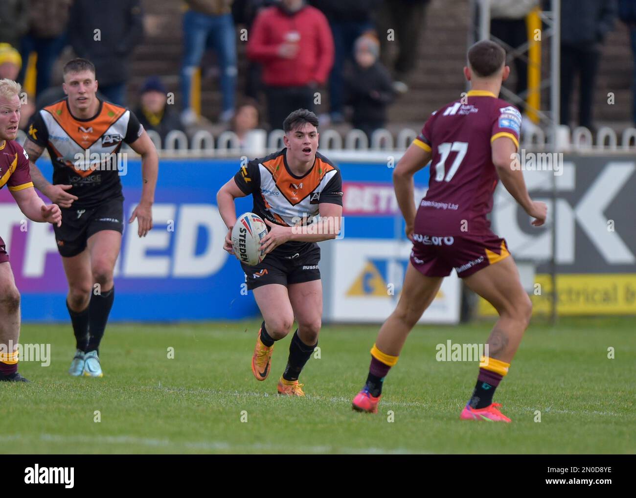 Castleford, Großbritannien. 05. Februar 2023. Cain Robb von Castleford Tigers Nathan Massey Testimonial, Castleford Tigers gegen Huddersfield Giants im MEND-A-Hose Jungle, Castleford West Yorkshire, Großbritannien am 5. Februar 2023 Fotokredit Craig Cresswell Fotografie Credit: Craig Cresswell/Alamy Live News Credit: Craig Cresswell/Alamy Live News Stockfoto