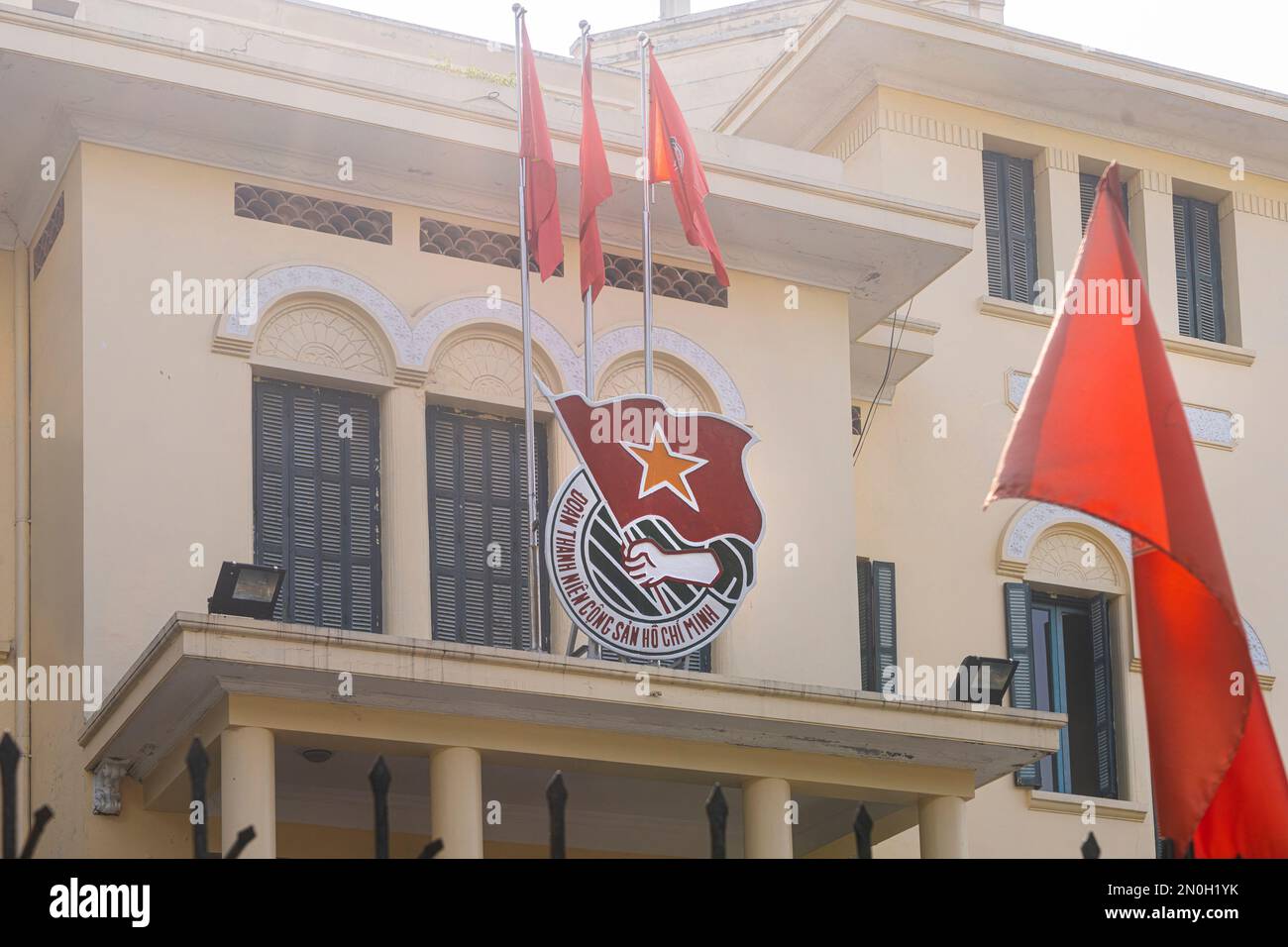 Hanoi, Vietnam, Januar 2023. Außenansicht des Hauptquartiers des Zentralkomitees der kommunistischen Jugendgewerkschaft Ho Chi Minh im Stadtzentrum Stockfoto