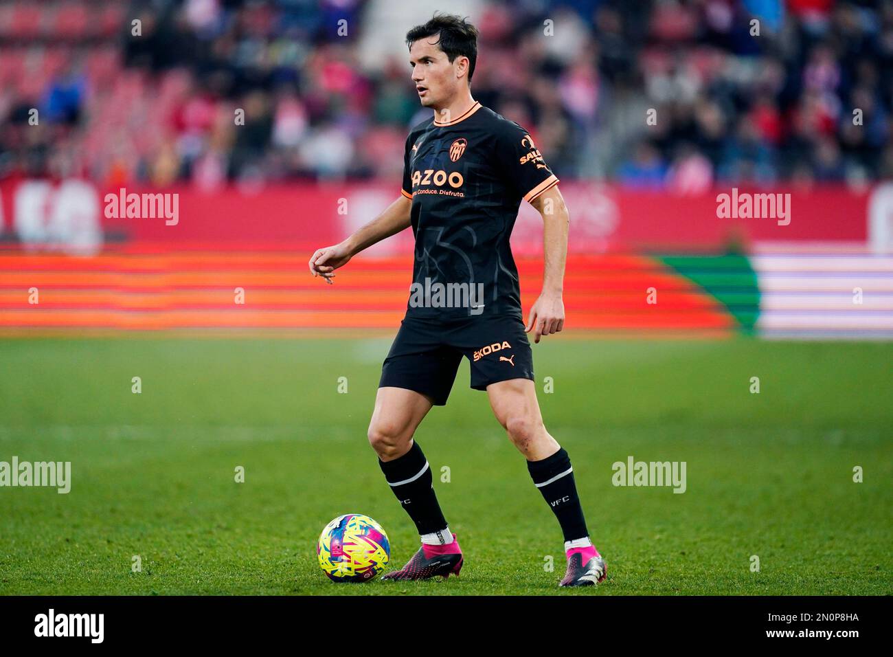 Hugo Guillamon von Valencia CF während des Spiels La Liga zwischen dem FC Girona und dem CF Valencia spielte am 5. Februar 2023 im Stadion Montilivi in Girona, Spanien. (Foto: Sergio Ruiz / PRESSIN) Stockfoto