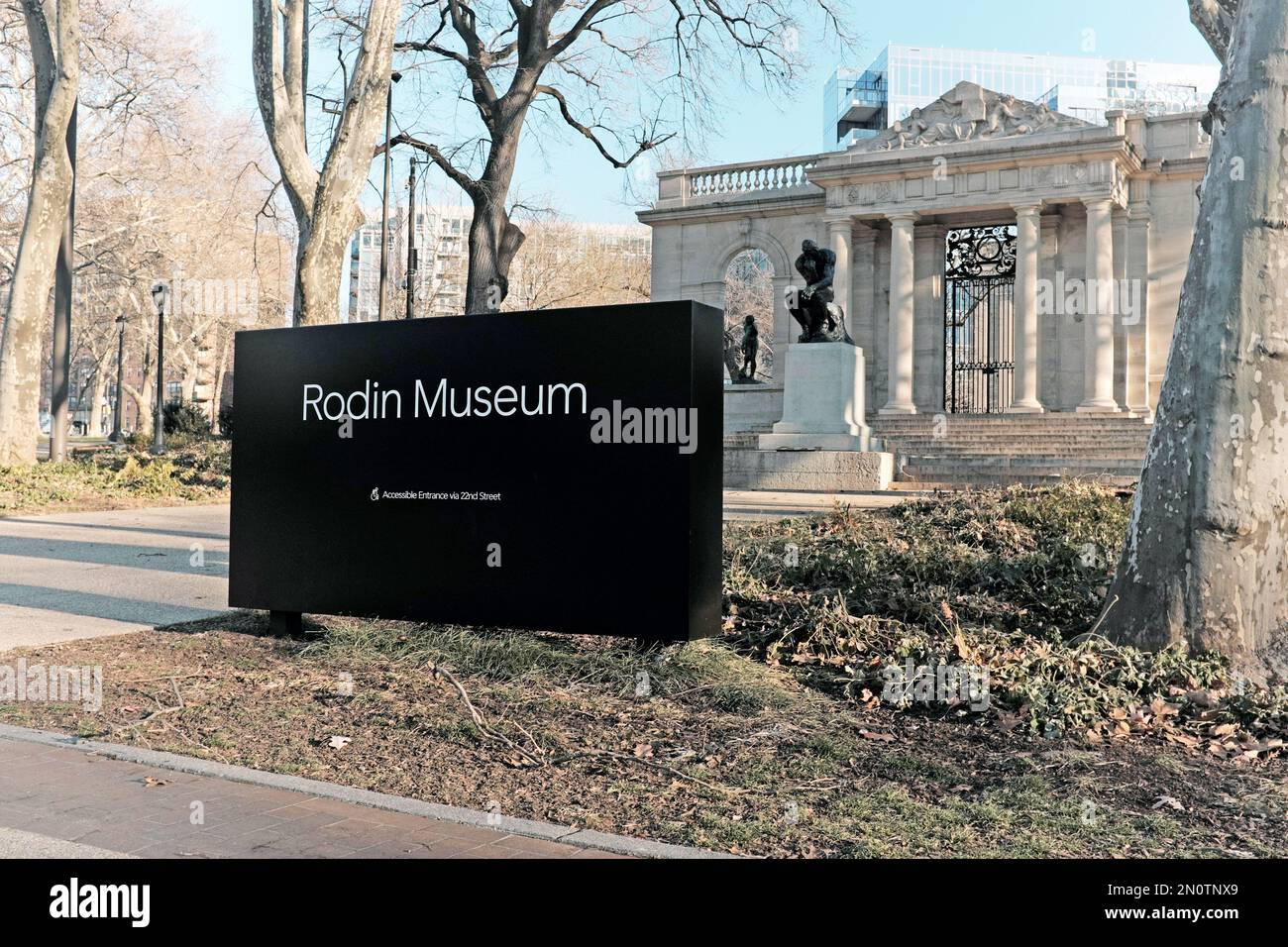 Das 1929 eröffnete Rodin Museum in Philadelphia, Pennsylvania, beherbergt eine der größten Sammlungen von Skulpturen von Auguste Rodin außerhalb von Paris. Stockfoto