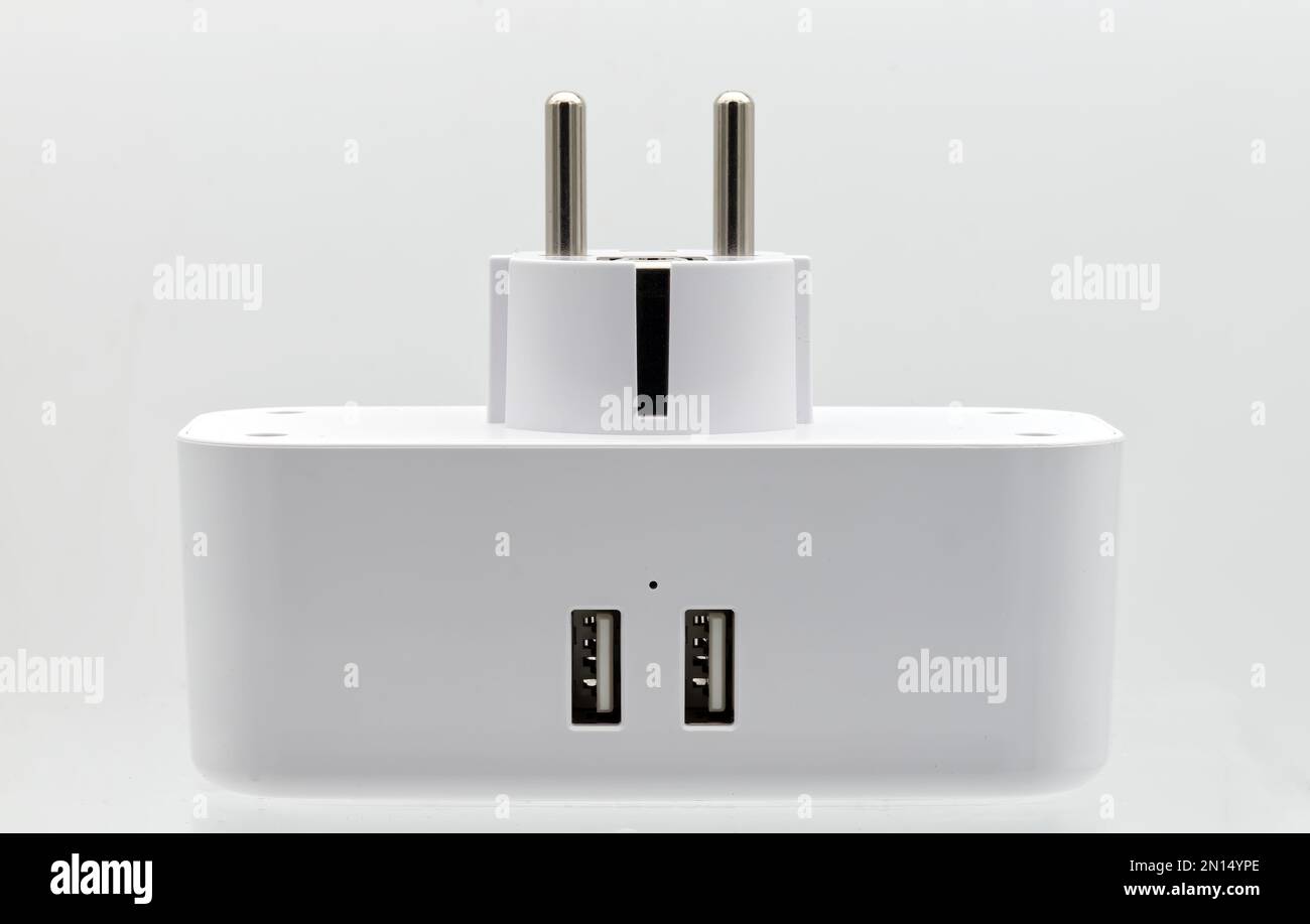 Kabellose WLAN-Technologie für Haushaltssteckdose mit Smart Plug. Stockfoto