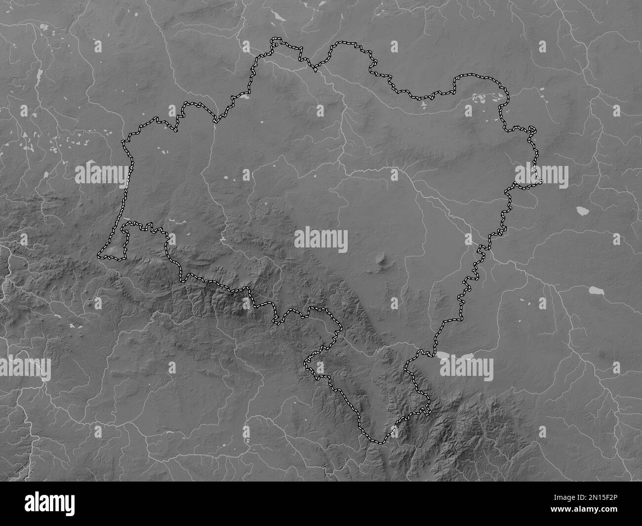 Dolnoslaskie, woiwodschaft|Provinz Polen. Grauskala-Höhenkarte mit Seen und Flüssen Stockfoto