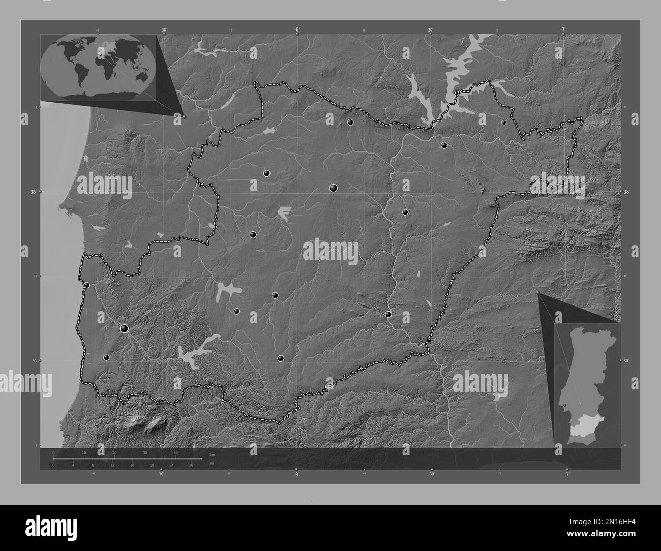 Beja, der Bezirk von Portugal. Bilevel-Höhenkarte mit Seen und Flüssen. Standorte der wichtigsten Städte der Region. Eckkarten für zusätzliche Standorte Stockfoto