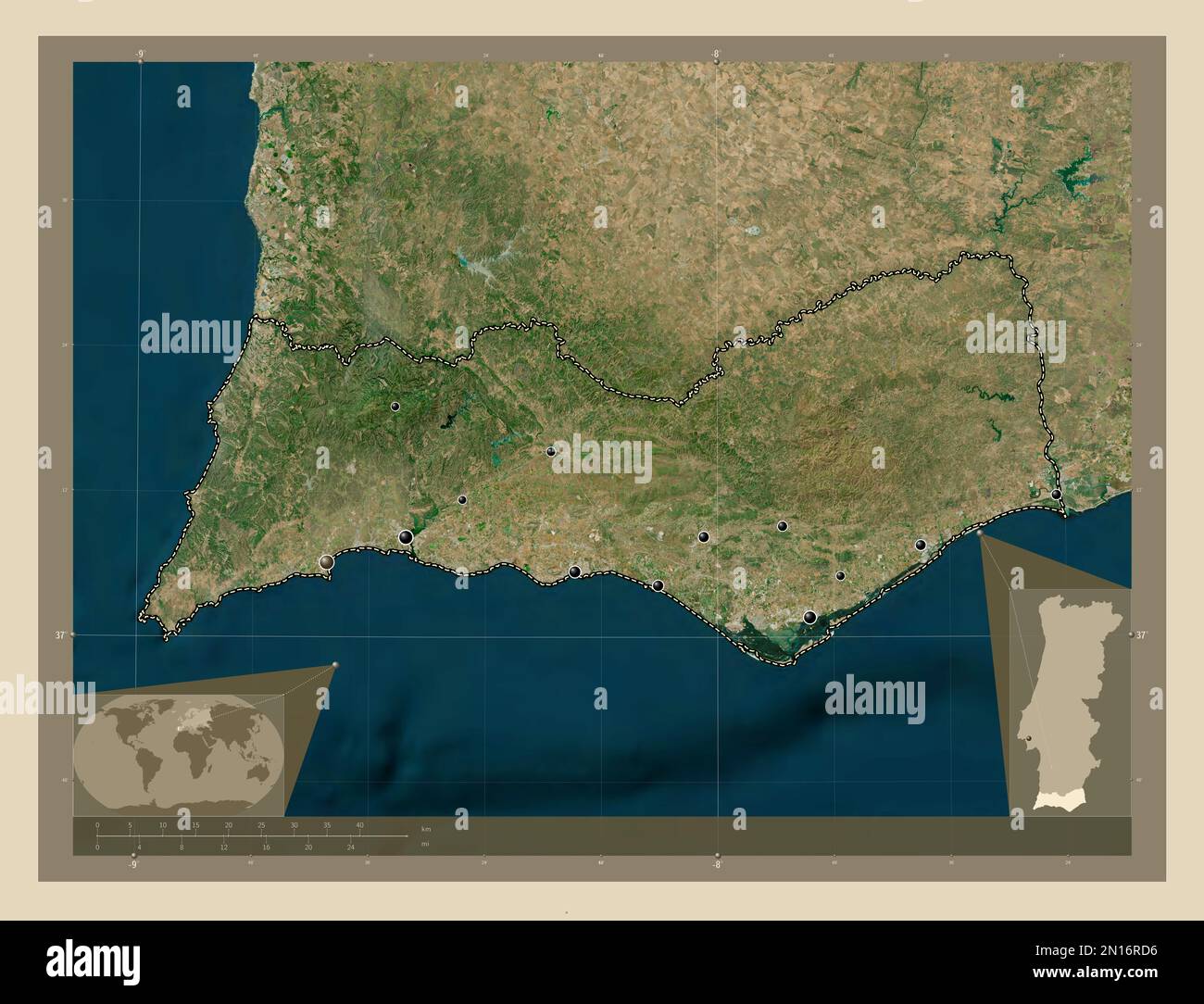 Faro, der Bezirk von Portugal. Hochauflösende Satellitenkarte. Standorte der wichtigsten Städte der Region. Eckkarten für zusätzliche Standorte Stockfoto