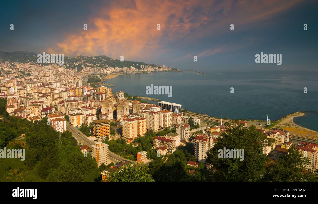 Rize City Center am Morgen. Im Sommer Östliches Schwarzes Meer, Türkei Stockfoto