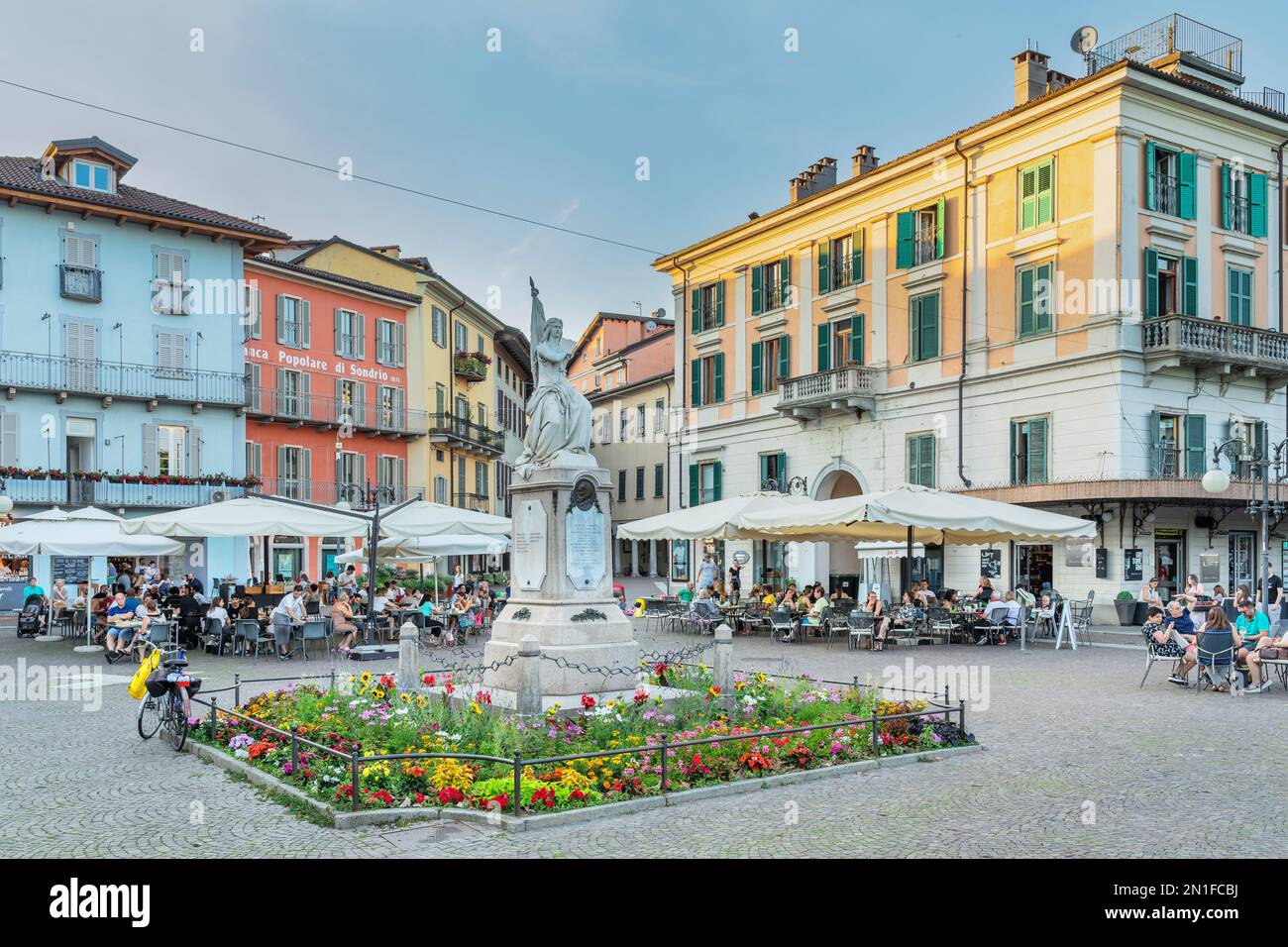 Piazza Castello, Verbania, Lago Maggiore, Piedmont, Italienische Seen, Italien, Europa Stockfoto
