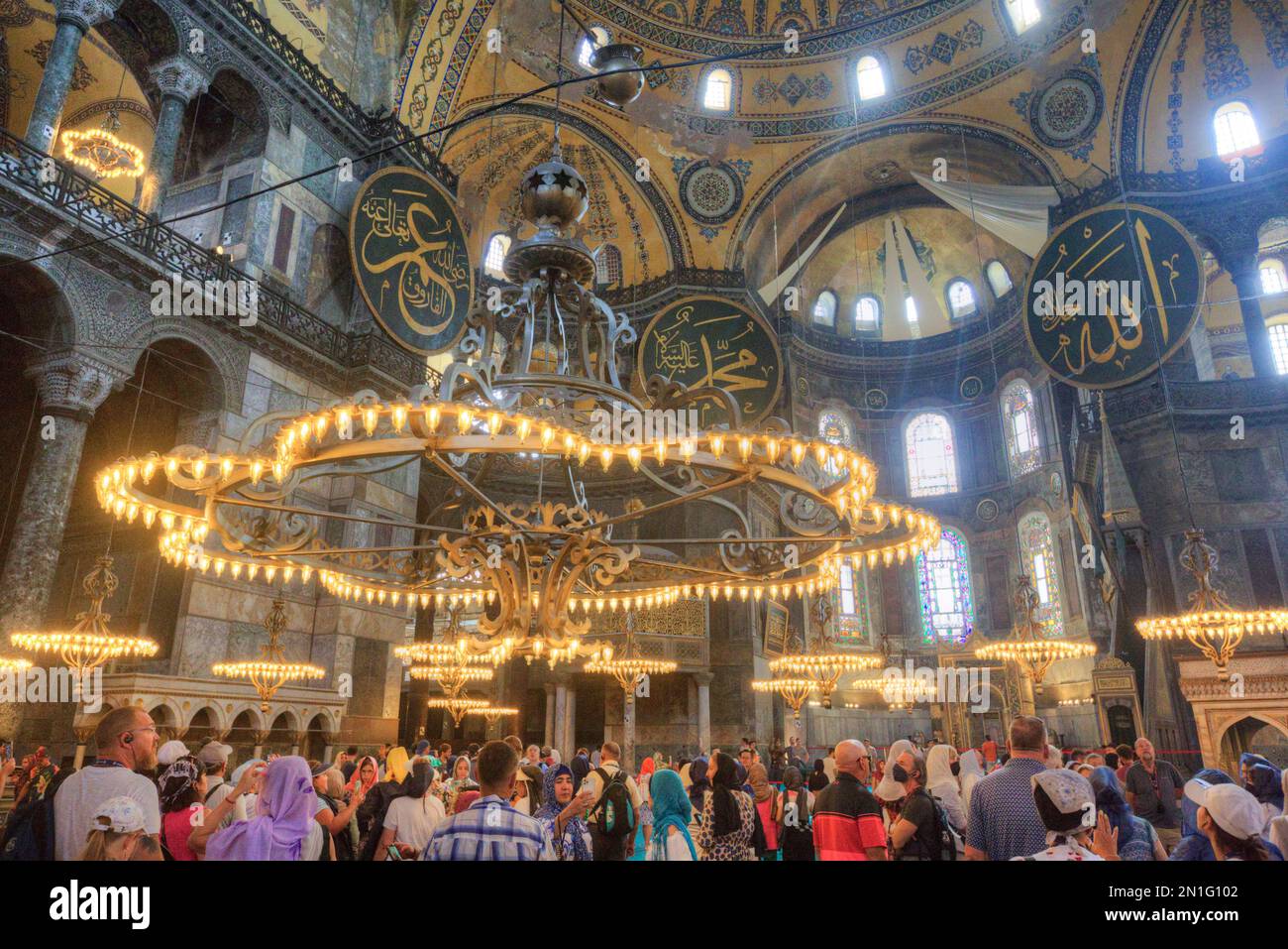 Innenraum, große Moschee Hagia Sophia, 360 n. Chr., UNESCO-Weltkulturerbe, Istanbul, Türkei, Europa Stockfoto