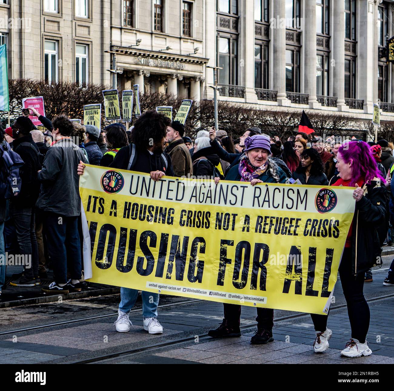 A United Against Racism march Assembly in O’Connell Street, Dublin, Irland, 6. Februar 2022. Stockfoto