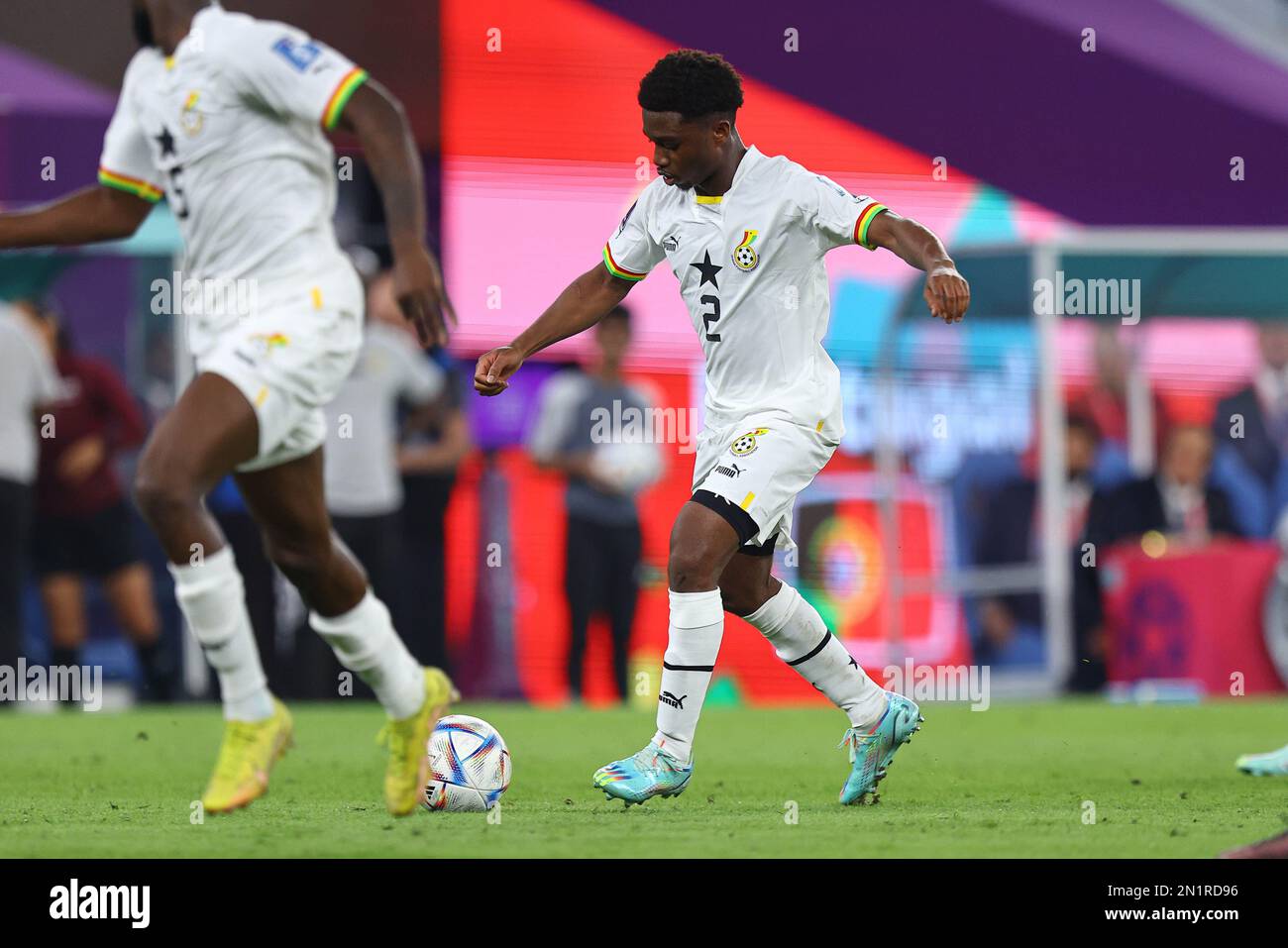 DOHA, KATAR - NOVEMBER 24: Tariq Lamptey während des FIFA-Weltmeisterschafts-Katar-2022-Spiels Gruppe H zwischen Portugal und Ghana am 24. November 2022 im Stadium 974 in Doha, Katar. (Foto von MB Media) Stockfoto