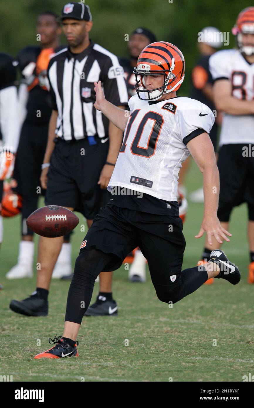 Cincinnati Bengals punter Kevin Huber (10) runs off the field after an NFL  football game against the New York Jets, Sunday, Oct. 31, 2021, in East  Rutherford, N.J. (AP Photo/Adam Hunger Stock