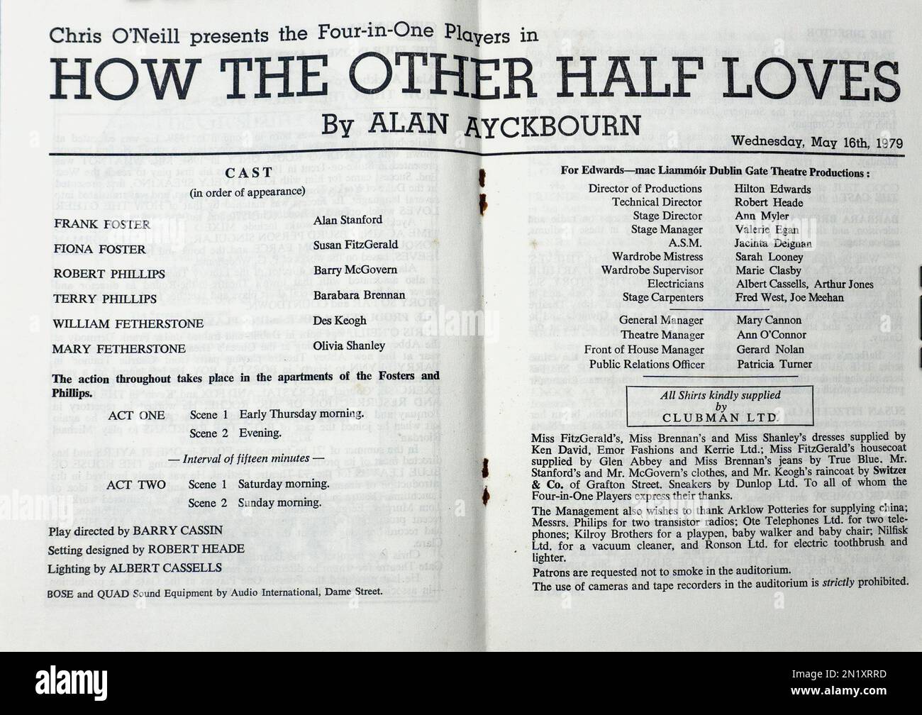 Die Schauspielerliste für die Produktion von How the Other Half Loves 1979 von Alan Ayckbourn im Gate Theatre, Dublin, Irland. Direktor Hilton Edwards. Stockfoto