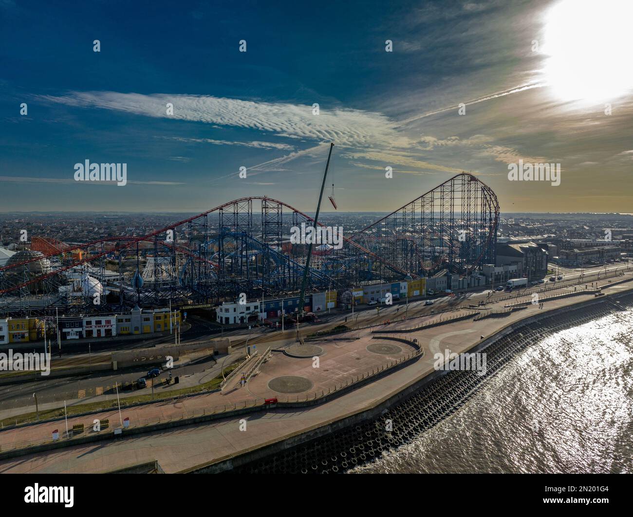 Blackpool Pleasure Beach BPB Aerial Update geschlossen Saison 2023, Inc Big One Re Tracking Stockfoto