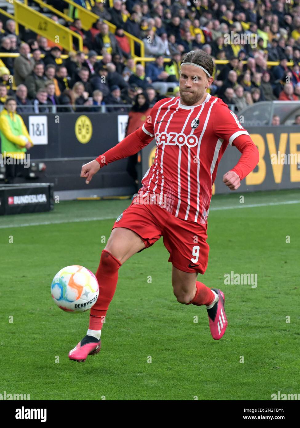 DORTMUND - Lucas Holer von SC Freiburg während des Bundesliga-Spiels zwischen Borussia Dortmund 