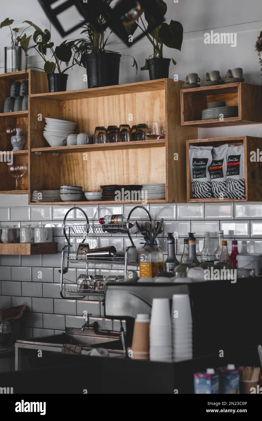 Kücheneinrichtung eines Cafés Stockfoto